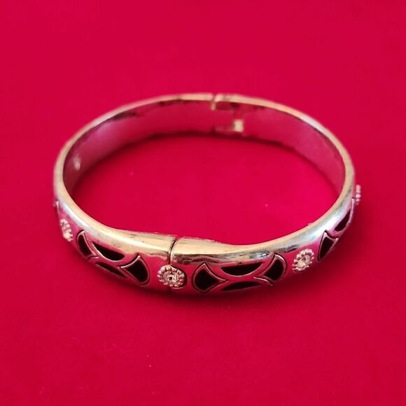 Brighton Art Deco Cappella Magnetic Silver Black Rhinestone Cuff Bracelet - Picture 1 of 2